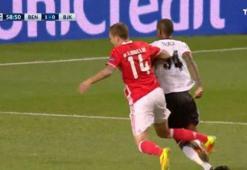 Benfica-Beşiktaş maçında hakem skandalı!