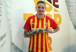 Kayserispor'u yeni transferi Adryan Oliveira Tavares'in şaşırtan geçmişi