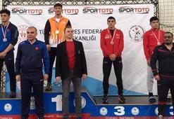 Sivaslı güreşçiler 3 madalya kazandı