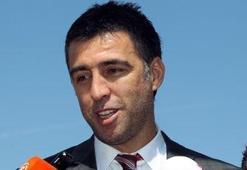 Hakan Şükür yeniden sahalarda