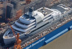 Roman Abramovich'ten 430 milyon Pound'luk yeni yat