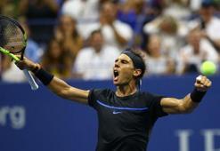 Djokovic ve Nadal 4. turda!
