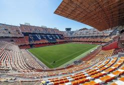 Valencia Stadı'nın adı ne? Valencia Stadı nerede, kapasitesi ne kadar? Valencia Stadı kaç kişilik?