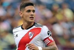 Fiorentina, Lucas Martinez Quarta'yı kadrosuna kattı