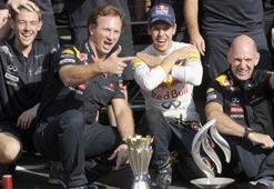 Vettel 'Çizme'yi aştı!