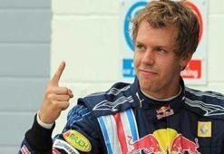 F1'de ilk cep Vettel'in
