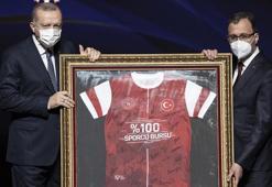 Bakan Kasapoğlu: Spordan ya da eğitimden feragat etme dönemini hep birlikte geride bırakıyoruz