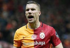 Podolski o formayı giydi, taraftar çıldırdı!