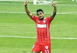 Eskişehirspor Bilal Aziz ve Ofoedu ile sözleşme imzaladı