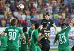 Osmanlıspor'da iki futbolcu sakatlandı