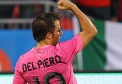 Yaşayan Efsane'den efsane gol