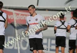 Jose Sosa, Beşiktaş ile antrenmana çıktı