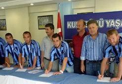 Adana Demirspor'da imza töreni