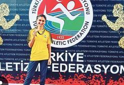 Gamze Bulut pistlere döndü