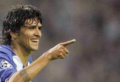 Lucho Gonzalez Roma yolunda