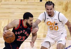 Toronto Raptors, Fred VanVleet'in 54 sayısının yardımıyla kazandı