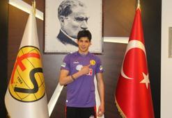 Eskişehirspor, Cengiz Alp Köseer ile sözleşme yeniledi