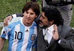 Maradona'dan Messi'ye 'dön' çağrısı!