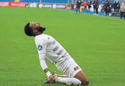 Boupendza'dan son dakika transfer açıklaması!