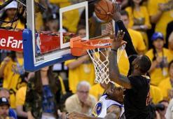 Lebron James'ten yılın hareketi