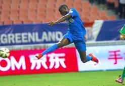 Demba Ba'dan hat-trick!