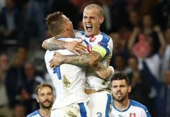 Fenerbahçe'de Nani gidiyor! Aatif ve Skrtel geliyor...