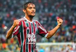 Juventus, yeni Alex Sandro'nun peşinde