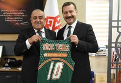 Banvit'ten Karesispor'a ziyaret