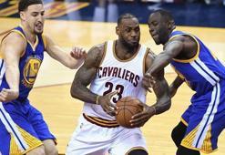 Lebron James'ten muhteşem smaç! 21 farklı açı