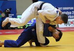 Uluslararası Judo Federasyonu, koronavirüs nedeniyle 3 turnuvayı iptal etti