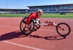 Anne sözü dinledi, atletizmde tarih yazdı