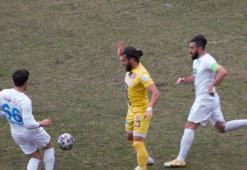 Pazarspor - Eyüpspor maçında sahalarda ender görülen bir pozisyon yaşandı!