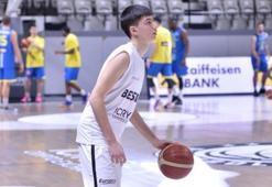 Beşiktaş'ın eski oyuncusu Mehmet Aksu'nun oğlu A Takım'da...