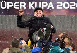 Abdullah Avcı omuzlarda... Trabzonspor Süper Kupa'ya kavuştu!