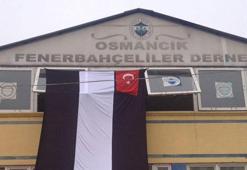 Osmancık Fenerbahçeliler Derneği'ne Beşiktaş bayrağı asıldı