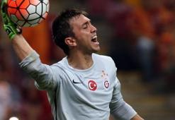 Muslera: Bırakın kalayım