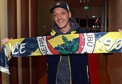 SON DAKİKA! Fenerbahçe Mesut Özil transferini resmen açıkladı