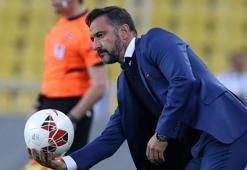 "Vitor Pereira kalmalı"