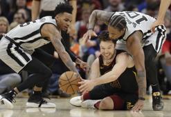 NBA'de Cavaliers, Cedi'nin 19 sayı attığı Spurs maçını uzatmada kazandı