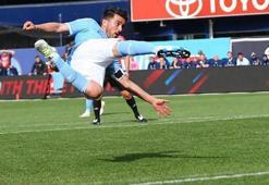 Orta Pirlo'dan vole Villa'dan
