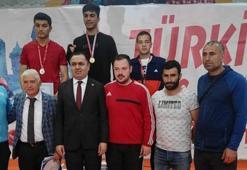 Kayserili Genç Boksörlerden Türkiye Üçüncülüğü