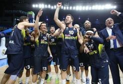 Fenerbahçe'den çılgın kutlama!