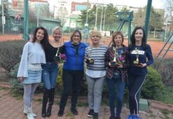Dünya Kadınlar Günü'nde tenis turnuvası düzenlendi