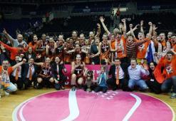 Nadezhda 69-73 UMMC Ekaterinburg