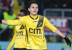 Enes Ünal durdurulamıyor! Yine affetmedi