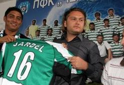 Jardel komşuya gitti