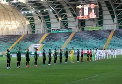 Akhisarspor'da Yılmaz Vural ve 3 futbolcuya izin yok
