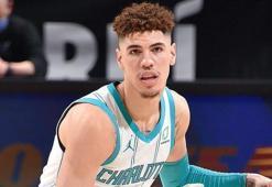 LaMelo Ball NBA'de rekor kırdı! Cedi Osman'dan 9 sayı