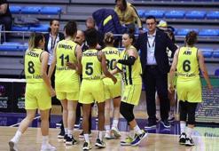 Nesibe Aydın-Fenerbahçe Öznur Kablo: 61-71