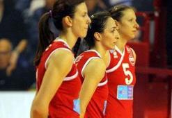 Vakıfbank set alamadan elendi: 3-0